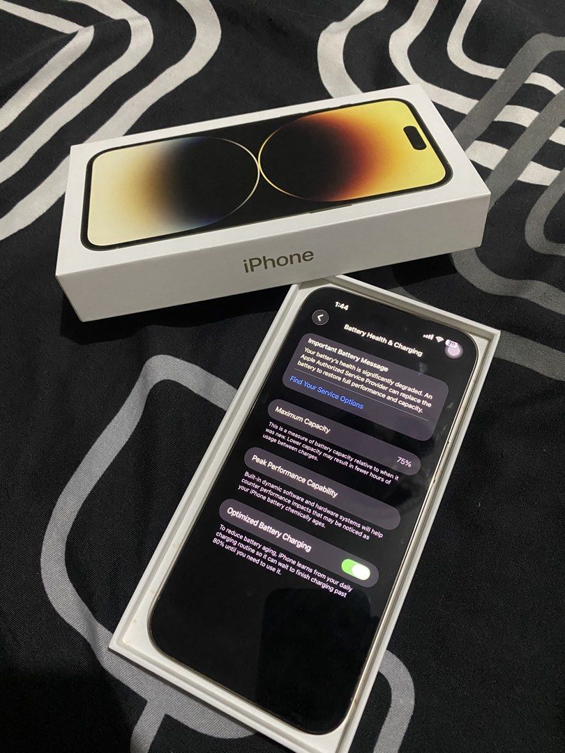 iPhone 14 Pro Max 256GB FRESH! (Category: iPhone 14 Series) located in Manila. Submitted by cozart_ (Listing ID 1470724568, Image 3). Description: iPhone 14 Pro Max 256GB ZP/A Local Variant 75BH orig! (normal peak) Truetone✅ Face ID✅ no history of repair unli check unli reset pristine condition unit Inclusions: Orig Box (same serial) 2 Case 28.5k negotiable! pasig loc hmu📩 .