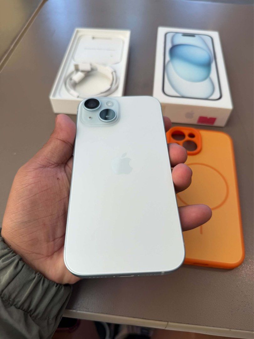 IPHONE 15 128GB BLUE (Category: iPhone 15 Series) located in Bauang. Submitted by vantro_gadgets (Listing ID 1470570603, Image 2). Description: 📱 iPhone 15 128GB Blue — ₱32,000 Looking for a quality iPhone 15? Check out this unit! 💙 📌 UNIT DETAILS * Model: iPhone 15 * Storage: 128GB * Color: Blue * Battery Health: 100% * Battery Cycle Count: 15 * Battery Status: Normal * iOS Version: 26.4.1 * Includes: Box and charging cable 💰 PRICE: ₱32,000 
