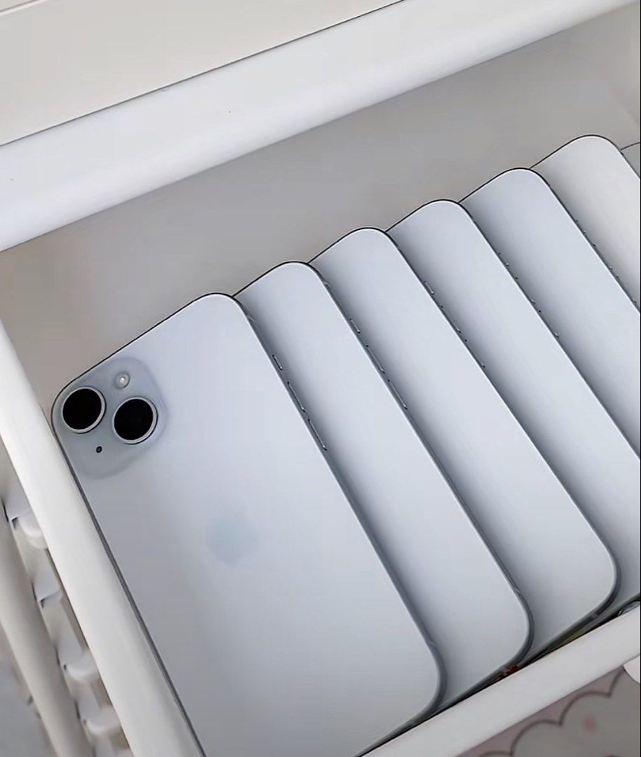 iPhone 15 （分類：iPhone 15 Series）位於 Hong Kong。 由 yan.0111 提交（商品編號 1470574621，圖片 1）。簡介： 最低价不可砍价。