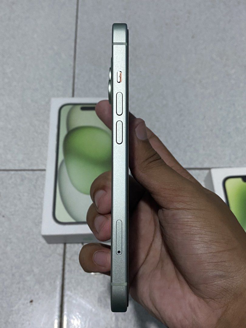 IPHONE 15 (GREEN) (Category: E-Readers) located in Manila. Submitted by sijtayron (Listing ID 1470716703, Image 3). Description: iPhone 15 Green •128GB • Factory Unlocked / Any SIM • 83% Battery Health (Original Battery) • Clyce Count 390 only! •Japan Variant • Face ID Working • True Tone Working • No iCloud Issue / Clean Unit • Not Bypassed • Smooth Performance • Unli Reset • No Ghost Touch • All Buttons Working • No History of Repair ❌ a very s