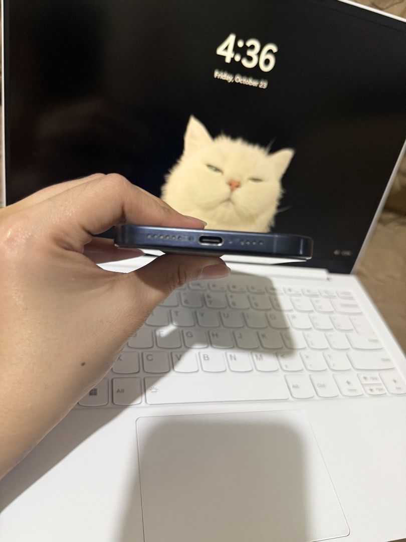 IPhone 15 promax 256Gb (Category: iPhone 15 Series) located in San Pablo. Submitted by calmhawk.60c993 (Listing ID 1470624938, Image 3). Description: Iphone 15 promax Openline HK VARIANT 256 GB 79% batt health (NO REPAIR HISTORY) ALL PARTS STILL OG Issue : -Hairline crack sa screen noticeable siya sa light mode/ but if you are dark mode friendly di po siya kita… -face id not working (due to update) CAN SEND VIDEOS OR YOU CAN CHECK THE UNIT HERE I