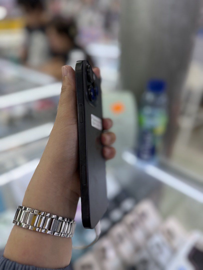 IPhone 16 Promax 256GB 95BH Esim only Openline no issues (Category: iPhone 16 Series) located in San Juan City. Submitted by najihahtelecomshop2018 (Listing ID 1470682008, Image 3). Description: Legit Store | Original unit FOR SALE | TRADE / SWAP ▫️INSTALLMENT thru: 🔸Credit Card (straight / installment) 🔸Ggives / Gcredit + 6% interest 🔸Spay Later + 6% interest (RFS: Buy and Sell any kinds of Gadgets) Description: iPhone 16 Promax 256GB ( other