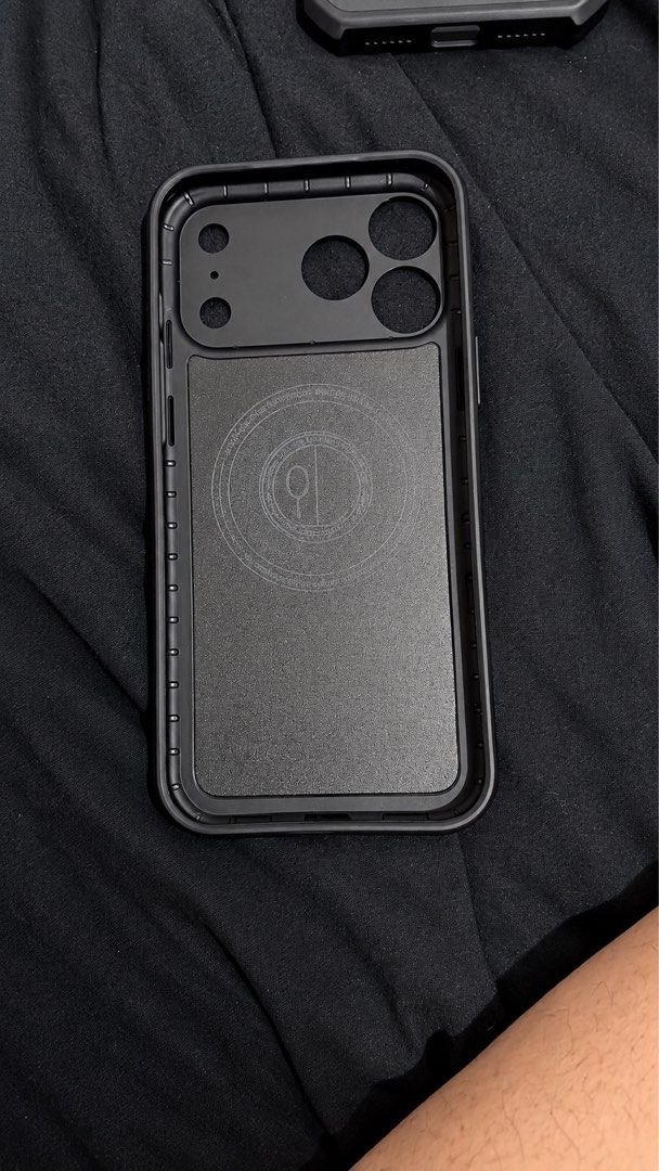 Iphone 17/18 pro max cases (original) (Category: Cases & Sleeves) located in Paranaque City. Submitted by prelovedlux83 (Listing ID 1470684659, Image 2). Description: Spigen thin fit black -900 Apple silicon case vanilla-1800.
