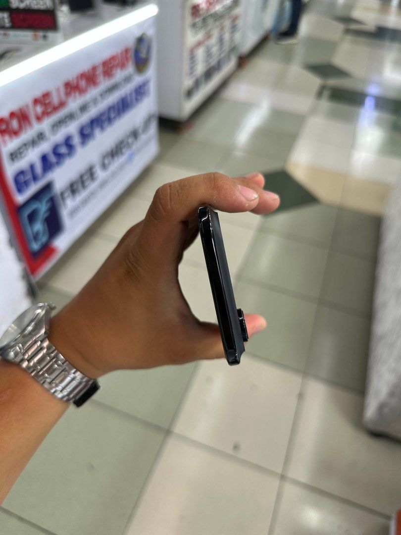 Iphone 17 Air 512GB 94BH no issues Openline NTC approved (Category: iPhone Air Series) located in San Juan City. Submitted by najihahtelecomshop2018 (Listing ID 1470661785, Image 2). Description: Legit Store | Original unit FOR SALE | TRADE / SWAP ▫️INSTALLMENT thru: 🔸Credit Card (straight / installment) 🔸Ggives / Gcredit + 6% interest 🔸Spay Later + 6% interest (RFS: Buy and Sell any kinds of Gadgets) Description: iPhone 17 Air 512GB ( other G