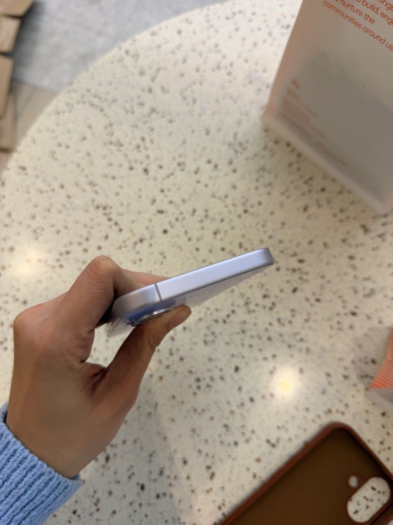 iPhone 17 Lavender 256gb (Category: iPhone 17 Series) located in Manila. Submitted by noneoftheaboveeeeeeee (Listing ID 1470680733, Image 3). Description: iPhone 17 256GB Lavender Bought from abenson P 50,000 Warranty til June 14 2027 Normal Battery Health 100% Maximum Capacity 200 Cycle Count All Working No Issue Original box included No history of repair No replaced parts.