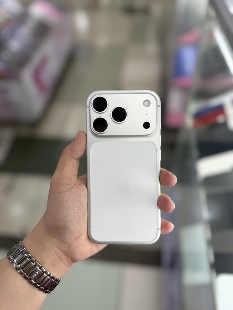 Iphone 17 Pro 256GB Openline NTC approved 100BH (Category: iPhone 17 Series) located in San Juan City. Submitted by najihahtelecomshop2018 (Listing ID 1470664249, Image 1). Description: Legit Store | Original unit FOR SALE | TRADE / SWAP ▫️INSTALLMENT thru: 🔸Credit Card (straight / installment) 🔸Ggives / Gcredit + 6% interest 🔸Spay Later + 6% interest (RFS: Buy and Sell any kinds of Gadgets) Description: iPhone 17 Pro 256GB ( other GB are also