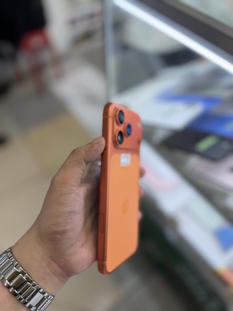 Iphone 17 Promax 1TB 100BB NTC approved no issues openline (Category: iPhone 17 Series) located in San Juan City. Submitted by najihahtelecomshop2018 (Listing ID 1470672360, Image 3). Description: Legit Store | Original unit FOR SALE | TRADE / SWAP ▫️INSTALLMENT thru: 🔸Credit Card (straight / installment) 🔸Ggives / Gcredit + 6% interest 🔸Spay Later + 6% interest (RFS: Buy and Sell any kinds of Gadgets) Description: iPhone 17 Promax 1TB ( other