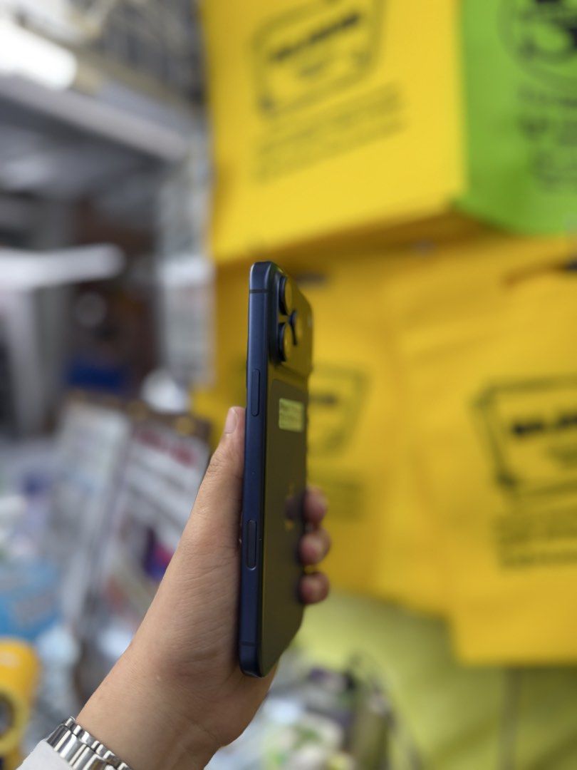 Iphone 17 Promax 1TB 99BH no issues NTC approved openline (Category: iPhone 17 Series) located in San Juan City. Submitted by najihahtelecomshop2018 (Listing ID 1470665806, Image 3). Description: Legit Store | Original unit FOR SALE | TRADE / SWAP ▫️INSTALLMENT thru: 🔸Credit Card (straight / installment) 🔸Ggives / Gcredit + 6% interest 🔸Spay Later + 6% interest (RFS: Buy and Sell any kinds of Gadgets) Description: iPhone 17 Promax 1TB ( other 
