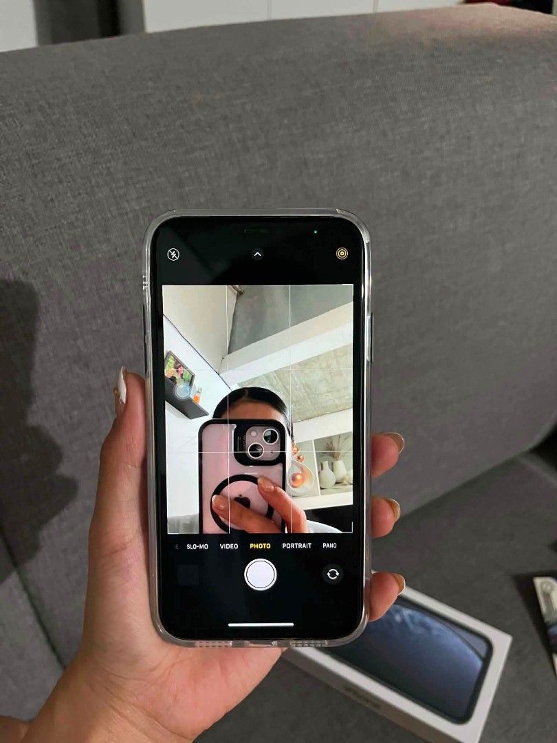 iPhone xr (Category: iPhone X Series) located in Pateros City. Submitted by defenetlycie (Listing ID 1470613028, Image 3). Description: 🎃 𝐇𝐀𝐋𝐋𝐎𝐖𝐄𝐄𝐍 𝐒𝐀𝐋𝐄 — 𝐈𝐏𝐇𝐎𝐍𝐄 𝐗𝐑 👻 𓍢ִִ໋🌷͙֒ 𝐢𝐏𝐡𝐨𝐧𝐞 𝐗𝐑 𝟏𝟐𝟖𝐆𝐁 ₱𝟑,𝟎𝟎𝟎 𝐎𝐍𝐋𝐘! 🕸️ No tricks, just a sulit treat! 🎃 Your budget-friendly iPhone is waiting for you. — 128GB Storage — Liquid Retina HD Display — Face ID — Stylish & Classic Design — Complete Package Included ୨ৎ CAS