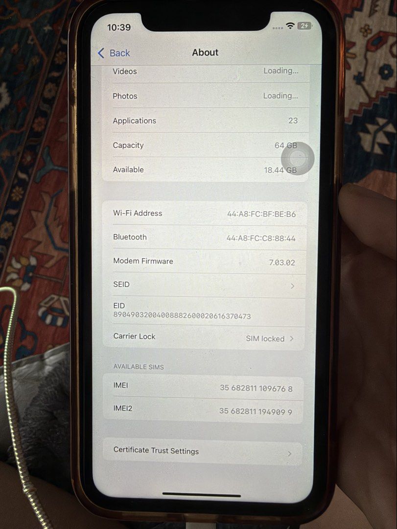 iphone xr 64gb black (Category: iPhone X Series) located in Manila. Submitted by namis_cart (Listing ID 1470649923, Image 3). Description: smart-locked 72% batt health.