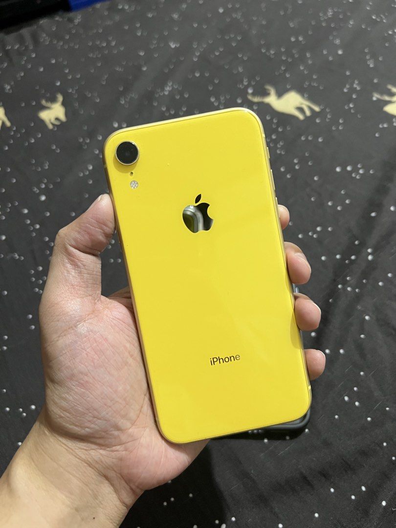 Iphone XR (Yellow) (Category: iPhone X Series) located in Quezon City. Submitted by meruji (Listing ID 1470658603, Image 1). Description: Selling Iphone XR yellow No issue Any sim No Icloud Issue - Unli Reset Minimal dents Face ID and True Tone Working No Replaced Parts Battery Health - 76% Originally from Canada gift from my mother. Meet up: BGC.