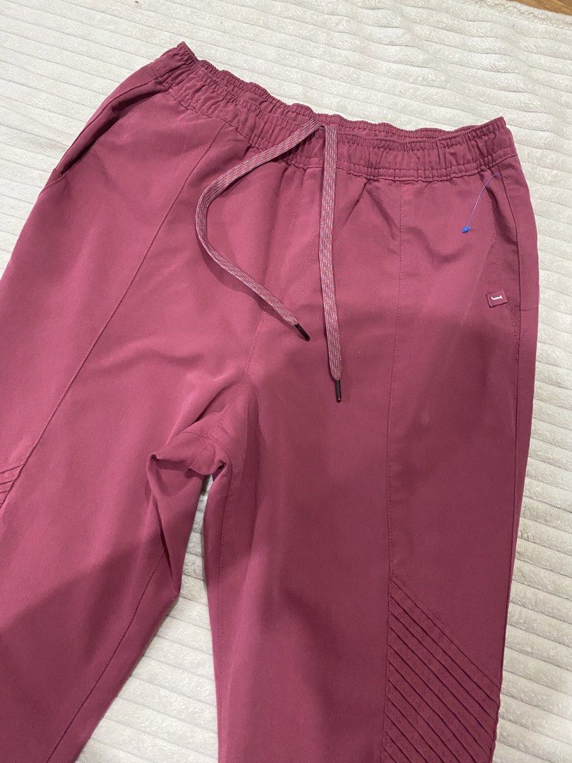 Jaanuu scrub pants/ same as figs (Category: Activewear) located in Tanza. Submitted by 9th.street.thrift (Listing ID 1470588347, Image 2). Description: Same as figs tela Good as new No issue Small Warm berry Waist:26-32 Length: 41 .