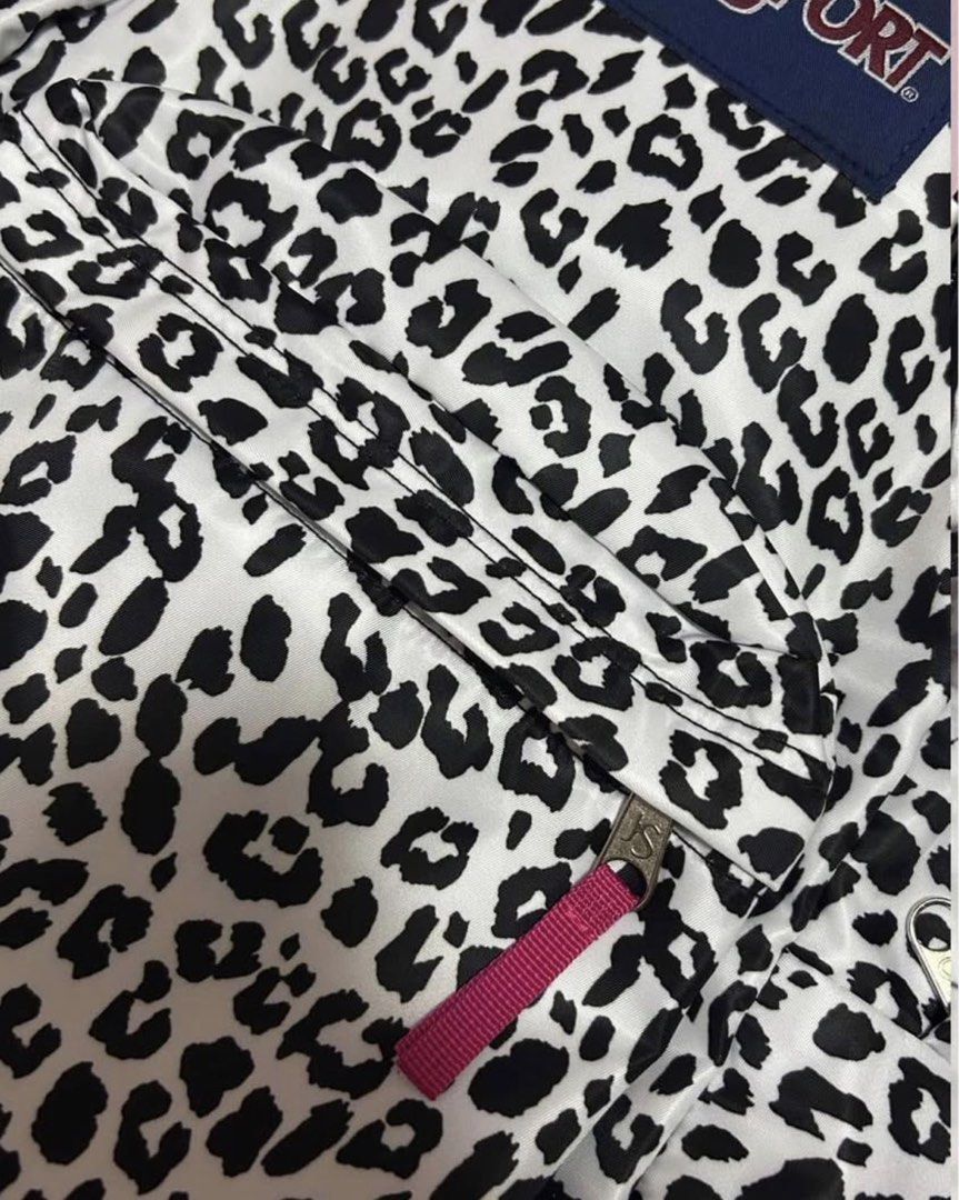 JanSport Leopard Print Backpack (Category: Backpacks) located in Manila. Submitted by harmsluv (Listing ID 1470646421, Image 3). Description: BRAND NEW JANSPORT BACKPACK — MALL PULL-OUT QUALITY! 📌Price: P500 📌Color/Design: Black and White Cheetah 📌Condition: Brand new, never used! ✨Original Price: Bought for P999 ✨Actual pictures are posted ✨Never been used, as in brand new talaga ✨Delivery fee to be shouldered by the buyer ✨Can ship via: Lala