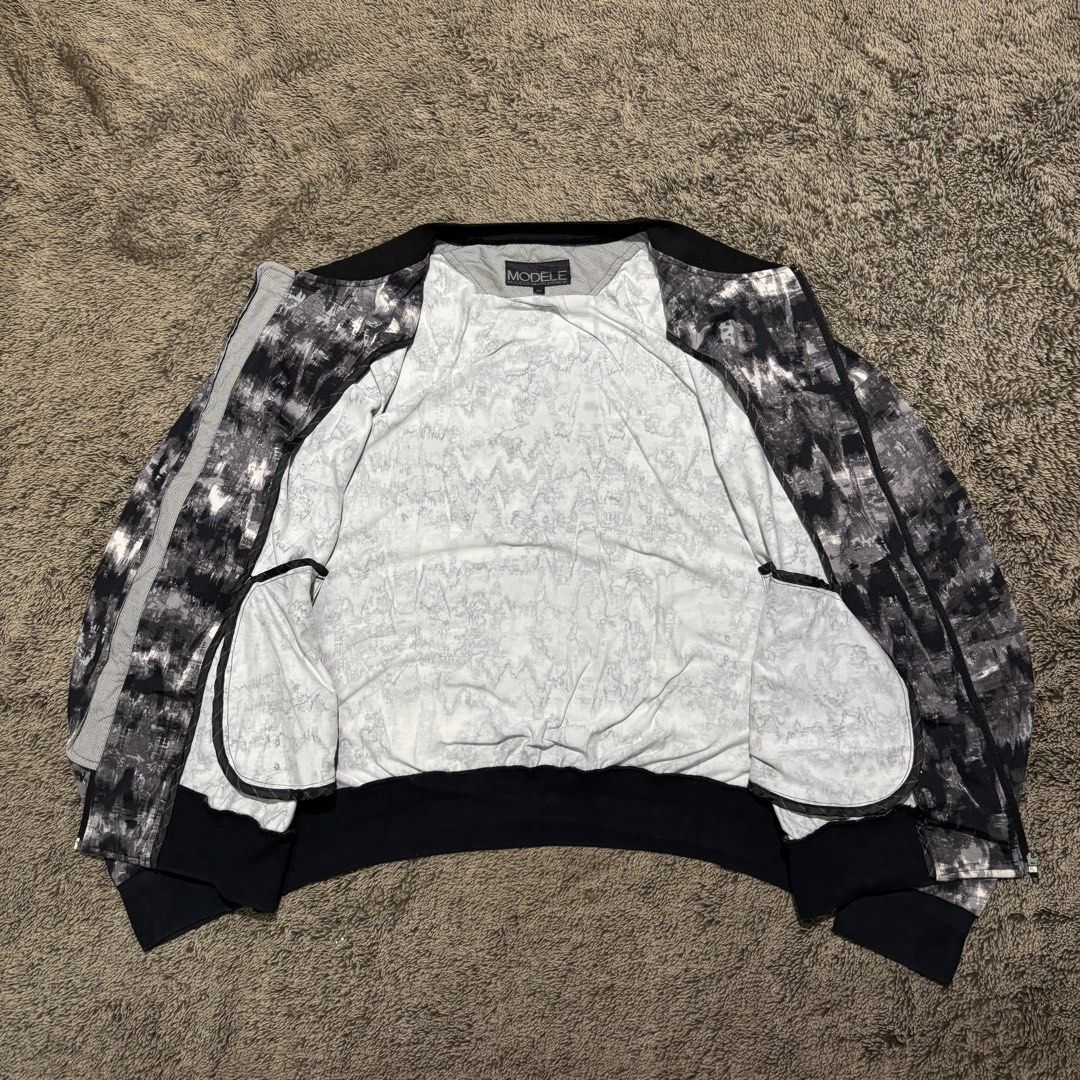 Japanese MA-1 Smoke Bomber Jacket (Category: Coats, Jackets and Outerwear) located in La Trinidad. Submitted by lygin (Listing ID 1470713168, Image 3). Description: Price : 100 Pesos Brand : Modele Type : Japanese MA-1 Smoke Bomber Jacket Size: Large Width : 26” Length : 27” Condition : Excellent Color rate : 10/10 PS : uncommon color way for a bomber jacket with the comfy and cozy fabric - Color May Vary Due To Lightings.