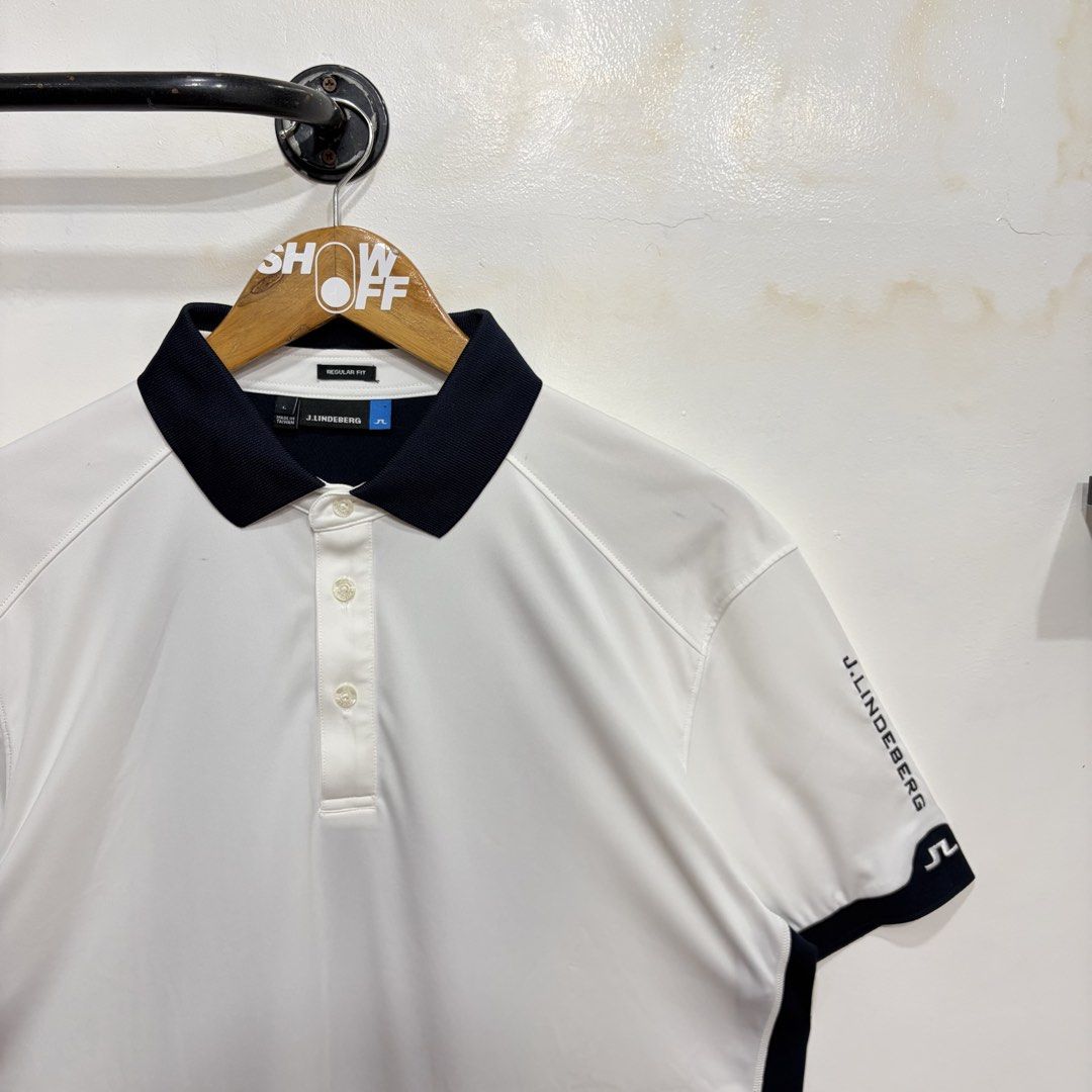 j.lindeberg (Category: Tshirts & Polo Shirts ) located in Santa Rosa. Submitted by gardenofthrifts (Listing ID 1470690725, Image 3). Description: Shirt ₱2880 Large Width: 22.5 Length: 28.5 10/10 Condition Comment “Mine” below to purchase..