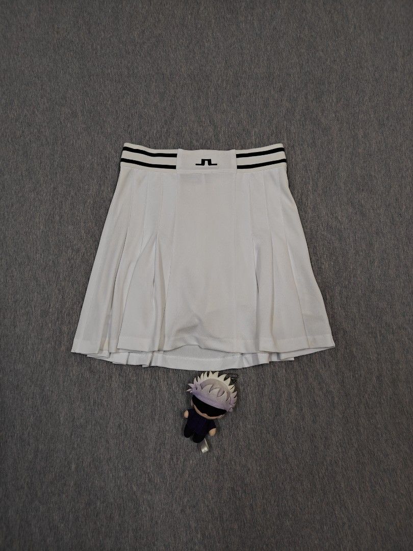 j.lindeberg HARLOW SKIRT (Category: Activewear) located in Bacolod City. Submitted by yobibstuffs (Listing ID 1470643417, Image 1). Description: J.LINDEBERG HARLOW SKIRT SIZE: XS DIMENSIONS WAISTLINE: 25-28 LENGTH: 15 GOOD CONDITION ISSUE: WASHABLE YELLOW STAINS 🫠 NEED WASH 🧼🫧 PRICE: 1499+SF OUTSIDE BACOLOD CITY 🏙️ 🌆 PM ME! 📥📥📥.