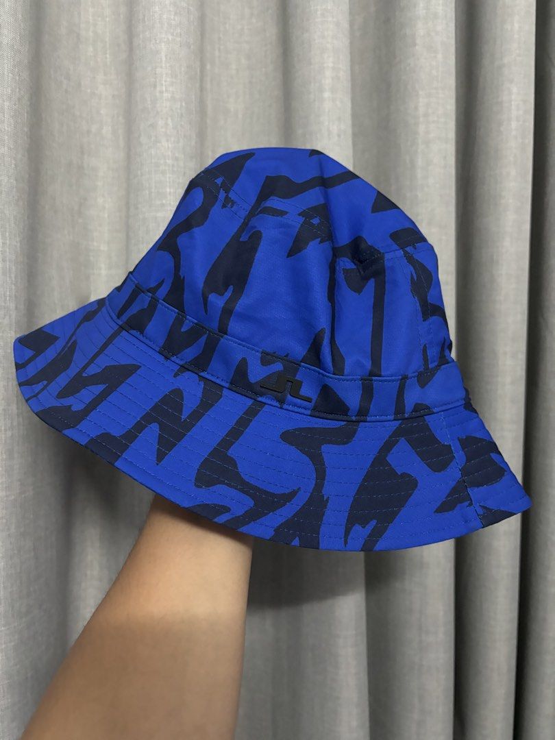 j.lindeberg men denver printed bucket hat (Category: Caps & Hats) located in Manila. Submitted by Caps4everyone (Listing ID 1470680188, Image 2). Description: For sale only J.lindeberg bucket hat Price: 2,500 (Srp: 5,600) Location: caloocan Shipping: lbc and lalamove Pm for sure buyer only .