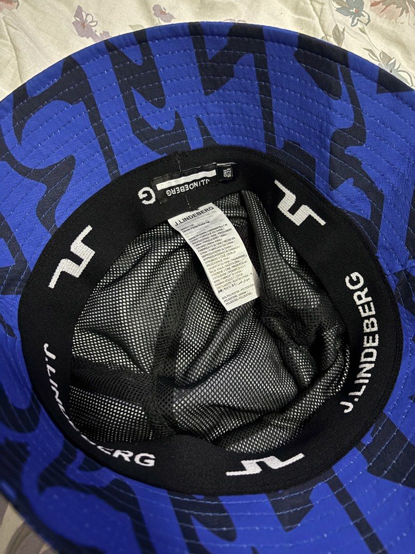j.lindeberg men denver printed bucket hat (Category: Caps & Hats) located in Manila. Submitted by Caps4everyone (Listing ID 1470680188, Image 3). Description: For sale only J.lindeberg bucket hat Price: 2,500 (Srp: 5,600) Location: caloocan Shipping: lbc and lalamove Pm for sure buyer only .