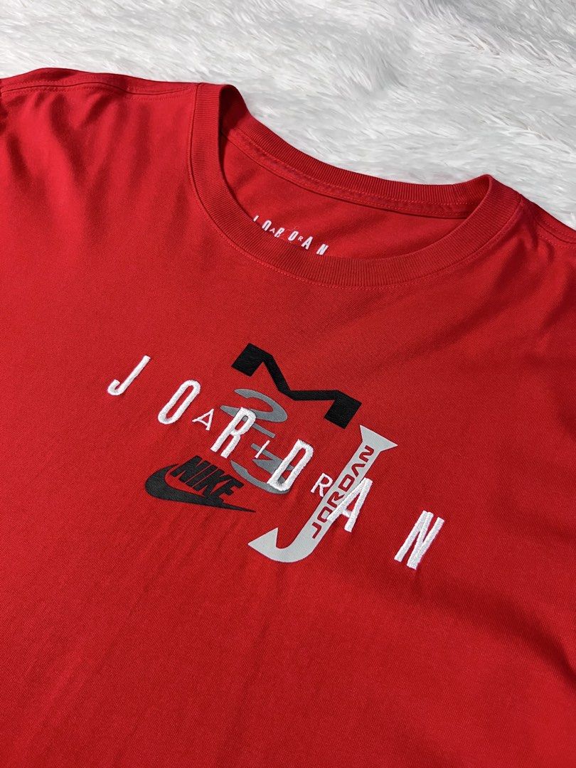 JORDAN (Category: Tshirts & Polo Shirts ) located in Manila. Submitted by bagayanagi11491 (Listing ID 1470583726, Image 3). Description: EXCELLENT CONDITION Size: L-XL Dimes: 22x29 Issue: None As new.