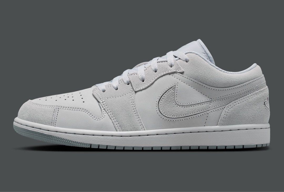 Jordan 1 Low SE Craft 'Wolf Grey' (Category: Sneakers) located in Pasig City. Submitted by jeremy.johnson.tan (Listing ID 1470564939, Image 1). Description: ‼️SALE BELOW SRP‼️ Jordan 1 Low SE Craft 'Wolf Grey' ✅NOW Php5,695 ❌SRP Php8,095 ⭐Avail sizes 7 to 13 US mens ⭐For pre order ETA is 5 to 9 days ⭐Brand new and original ✅Grab or Lalamove delivery within metro manila. LBC or J&T for outside manila ✅Pick up at East Residences Condominium Pasig ✅
