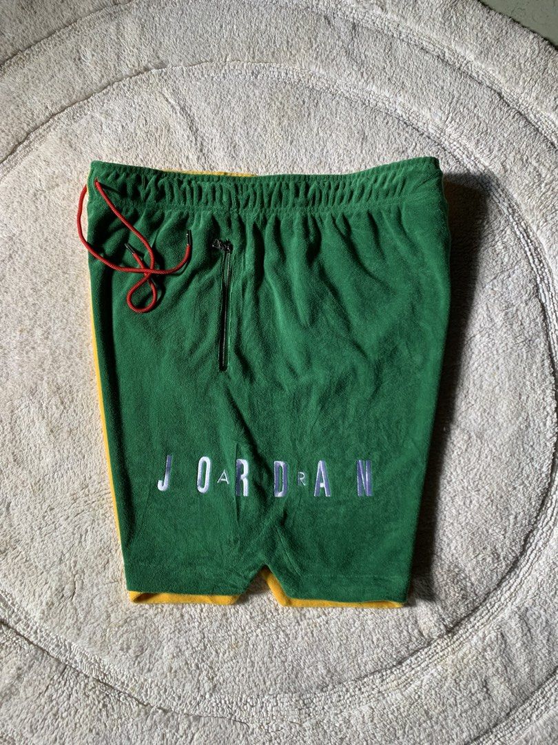 JORDAN DNA FLEECE XL (Category: Activewear) located in Danao, Cebu. Submitted by banthrift-6004 (Listing ID 1470571026, Image 1). Description: .