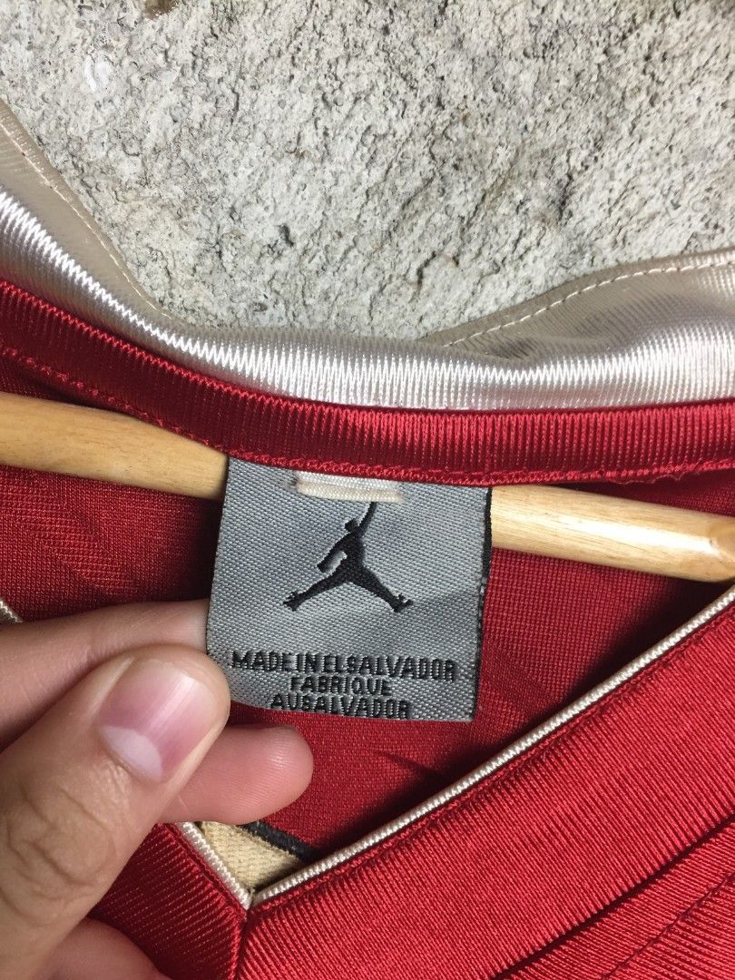 JORDAN JERSEY VINTAGE (Category: Activewear) located in Baybay. Submitted by offrackproject (Listing ID 1470602631, Image 3). Description: FREE SHIPPING.