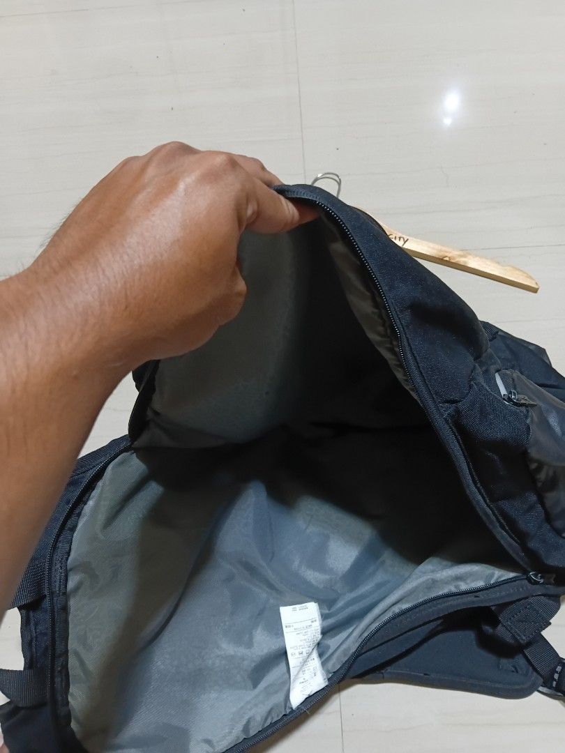 JORDAN JUMPMAN VARSITY BACKPACK (Category: Backpacks) located in Tandag. Submitted by cheapstreetbykiki (Listing ID 1470710287, Image 3). Description: JORDAN JUMPMAN VARSITY BACKPACK LARGE WIDTH 18 INCHES LENGTH 23 INCHES COLOR RATE: 10/10 NO ISSUES ❌️ EXCELLENT CONDITION 💯 P1,000 FREE SHIPPING, PRICE IS NEGOTIABLE.