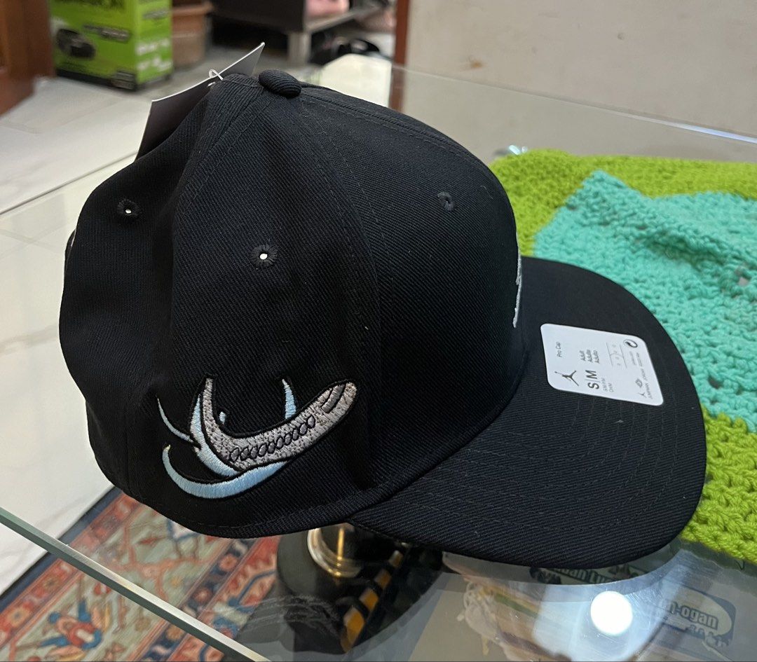 Jordan Pro Cap Adjustable Hat (Category: Caps & Hats) located in Manila. Submitted by shoepatos4u (Listing ID 1470636206, Image 3). Description: Mens S/M available You got some Jordans on your feetwhy not rock some Jordan up top to match? The Pro Cap is a structured snapback made from a woven crown for an elevated look that’s made to last. Plus, it’s decked out in fresh Jordan graphics. Benefits Structured crown sits tall for a classic look. Embr