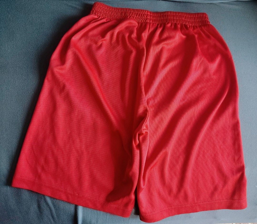 Jordan shorts Youth size (Category: Announcements) located in Manila. Submitted by zanji_z (Listing ID 1470619218, Image 3). Description: Youth size L 12-13 yrs old 23" - 32" waist 19" length no lints Dark red color (last pict. actual color) 10/10 color rate color may vary due to lighting GMA Cavite location.