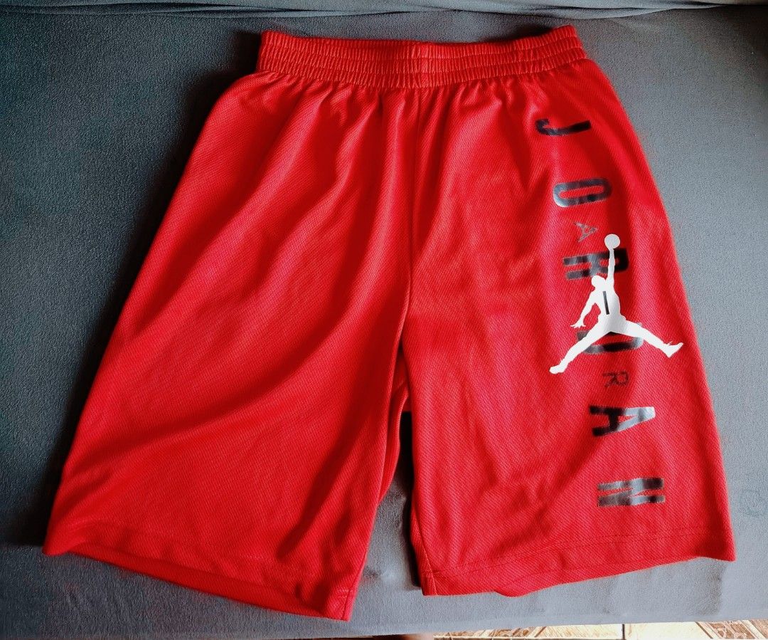Jordan shorts Youth size (Category: Announcements) located in Manila. Submitted by zanji_z (Listing ID 1470619218, Image 1). Description: Youth size L 12-13 yrs old 23" - 32" waist 19" length no lints Dark red color (last pict. actual color) 10/10 color rate color may vary due to lighting GMA Cavite location.