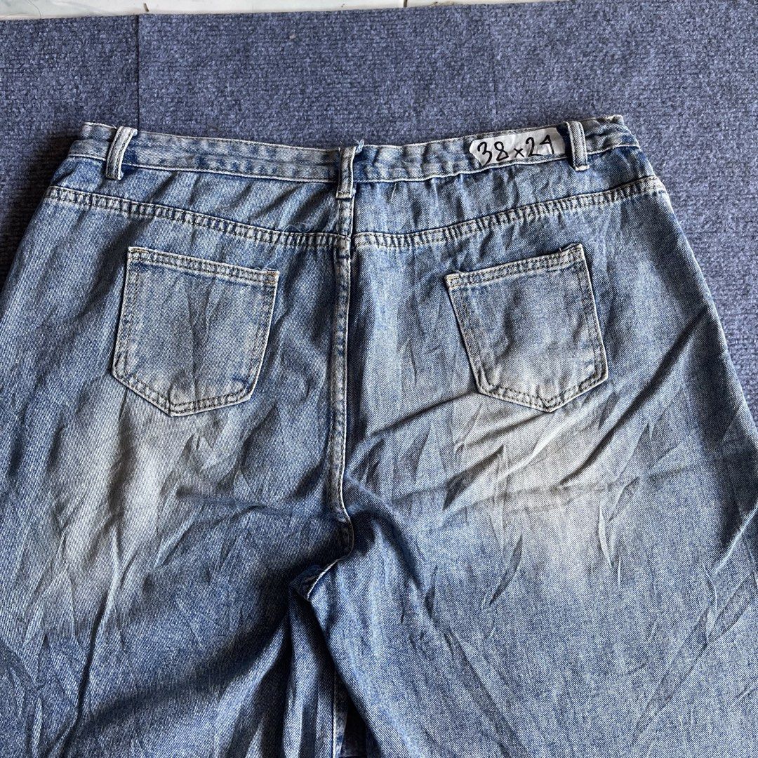 Jorts size 38 (Category: Shorts) located in Butuan. Submitted by cgsayas20083001 (Listing ID 1470606259, Image 3). Description: .