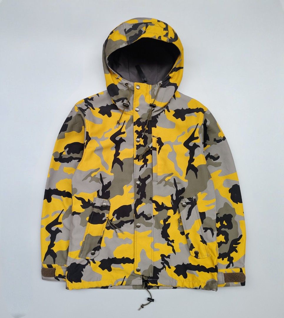 Journal standard X Laska fabric durable (Category: Coats, Jackets and Outerwear) located in Baguio. Submitted by archival_thrifted.ph. (Listing ID 1470621723, Image 2). Description: FOR SALE‼️ .JOURNAL STANDARD X LASKA FABRIC . EXCELLENT CONDITION .DURABLE FABRIC .MEDIUM ON TAG .PHP 2600 PLUS SF .❌❌ COP/COD .MOP GCASH .COURIER J&T .BAGUIO AREA .DM FOR SURE BUYER TY.