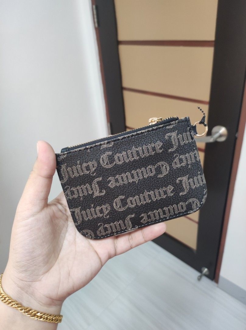 Juicy Couture Card Wallet (Category: Wallets & Card holders) located in Bulacan. Submitted by finefindstuffbykdc_ (Listing ID 1470660732, Image 1). Description: Onhand Pinas.