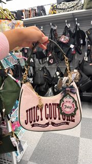 (Category: ) located in . Submitted by thriftsbyfelas (Listing ID 1470575532, Image 1). Description: .