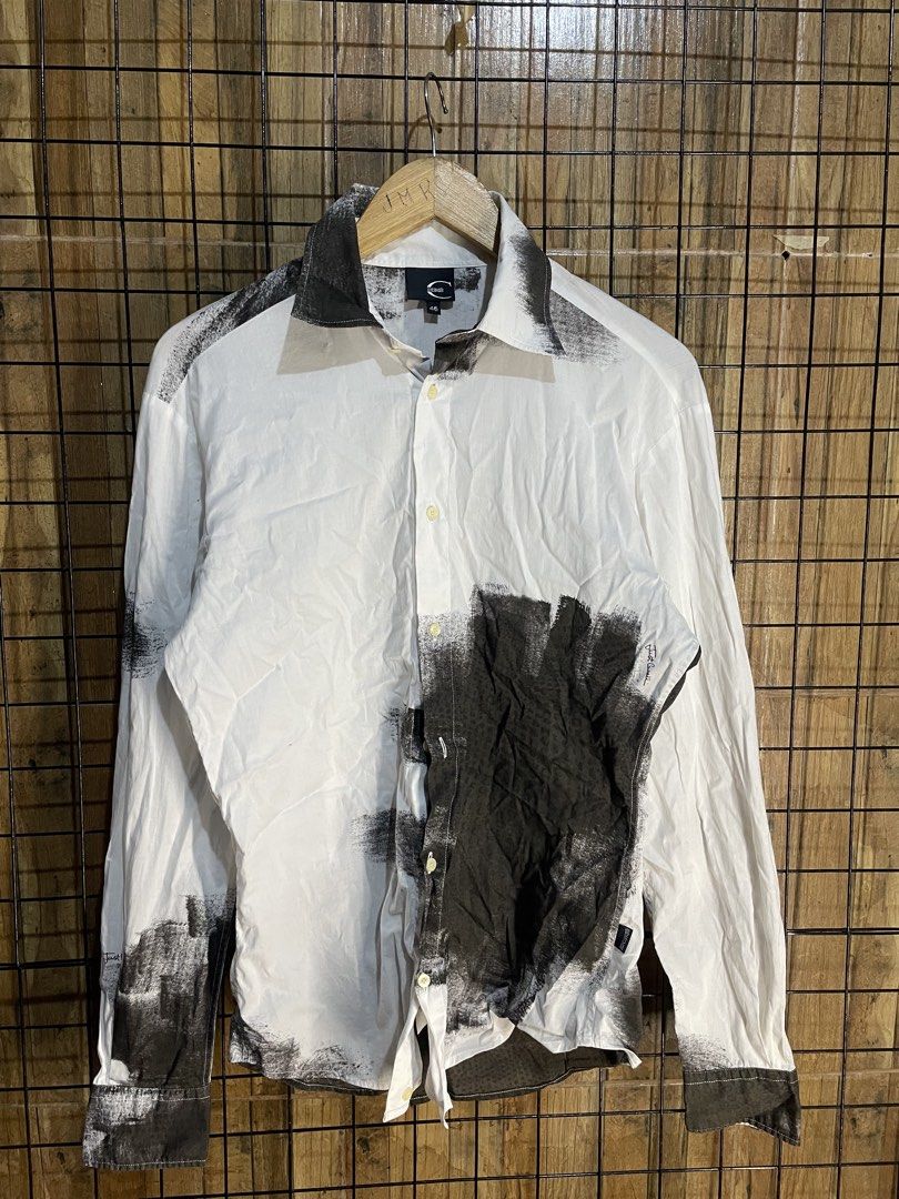 Just Cavalli button down shirt (Category: Luxury Apparel) located in Pateros City. Submitted by toogood.mnl (Listing ID 1470642250, Image 1). Description: Just cavalli button up shirt (Abstract design) W-20 L-28 No issue Excellent condition .