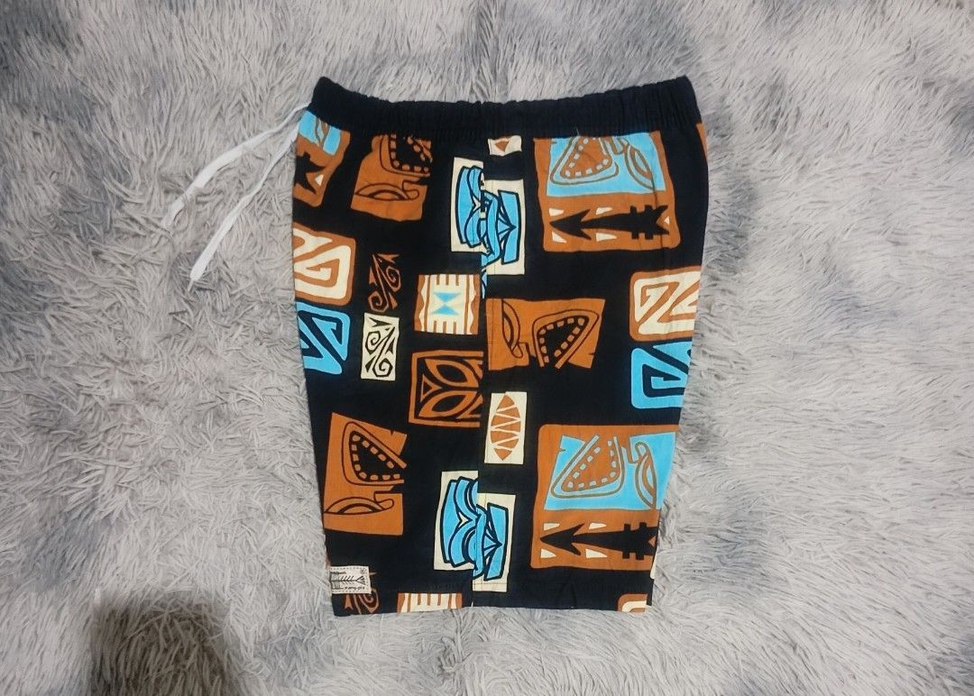 KANG-PLA TRIBAL TIKI BEACH SHORT (Category: Shorts) located in Davao. Submitted by nevar07 (Listing ID 1470645657, Image 2). Description: SIZE WAIST: 30-34 LENGTH: 18.5 OPEN LEG: 11.5 WITH 2 POCKET ELASTIC WAISTBAND EXCELLENT CONDITION ALMOST NEW NO ISSUE DM TO PURCHASE 📥 𝐑𝐄𝐌𝐈𝐍𝐃𝐄𝐑: •𝐂𝐨𝐥𝐨𝐫 𝐦𝐚𝐲 𝐯𝐚𝐫𝐲 𝐝𝐮𝐞 𝐨𝐟 𝐭𝐡𝐞 𝐥𝐢𝐠𝐡𝐭𝐢𝐧𝐢𝐧𝐠 •𝐀𝐥𝐥 𝐢𝐭𝐞𝐦𝐬 𝐚𝐫𝐞 𝐭𝐡𝐫𝐢𝐟𝐭𝐞𝐝/𝐟𝐫𝐨m 𝐮𝐤𝐚𝐲 𝐛𝐚𝐥𝐞. 𝐋𝐢𝐦𝐢𝐭 𝐚𝐧𝐝 𝐩