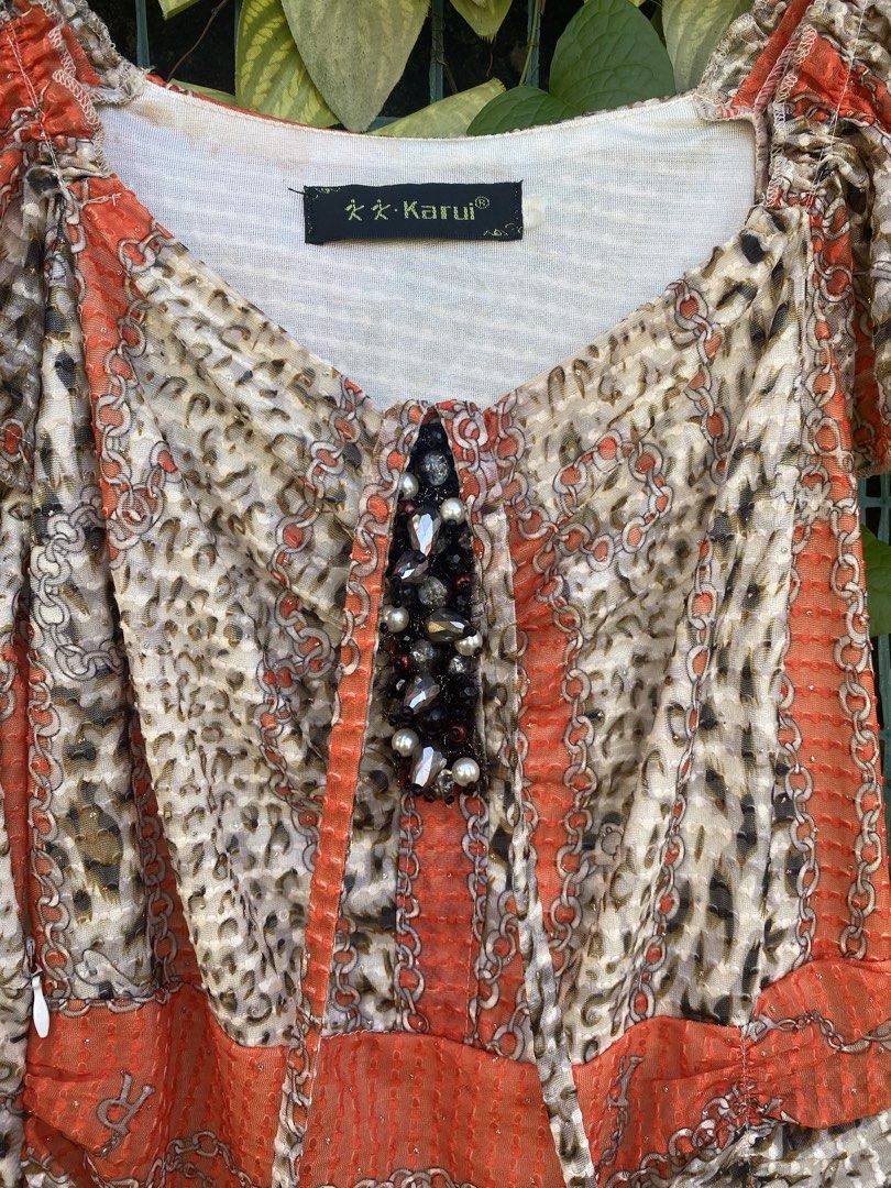 KARUI BEADED DRESS (Category: Dresses) located in Victorias. Submitted by ukayngae (Listing ID 1470646469, Image 3). Description: KARUI BEADED DRESS EXCELLENT CONDITION.