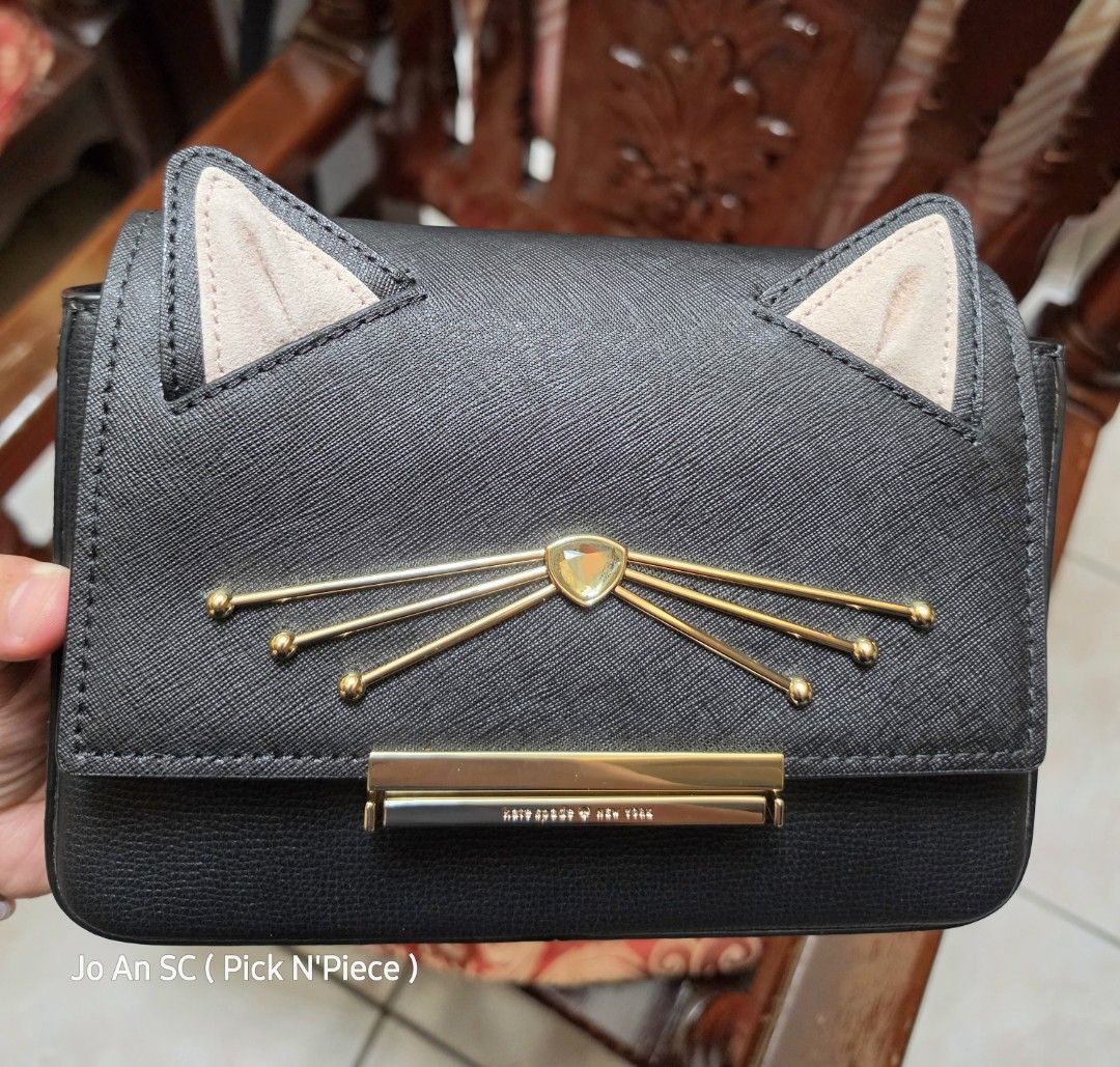 KATE SPADE NY MAKE IT MINE CAT BAG FLAP BLACK (Category: Luxury Bags & Wallets) located in Quezon City. Submitted by joansc (Listing ID 1470721708, Image 1). Description: SOURCED: US 100% ORIGINAL ONLY NO TAG.