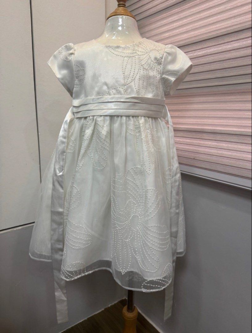 Katie M. White Dress Size 5 (Category: Babies & Kids Fashion) located in San Mateo. Submitted by eulahs_clothing_boutique (Listing ID 1470573709, Image 1). Description: 1 DAY RESERVATION ONLY! NO PAYMENT - NO SHIPPING LAST PRICE POSTED!!.