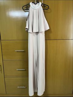 (Category: ) located in . Submitted by karlas.closet (Listing ID 1470559178, Image 1). Description: .