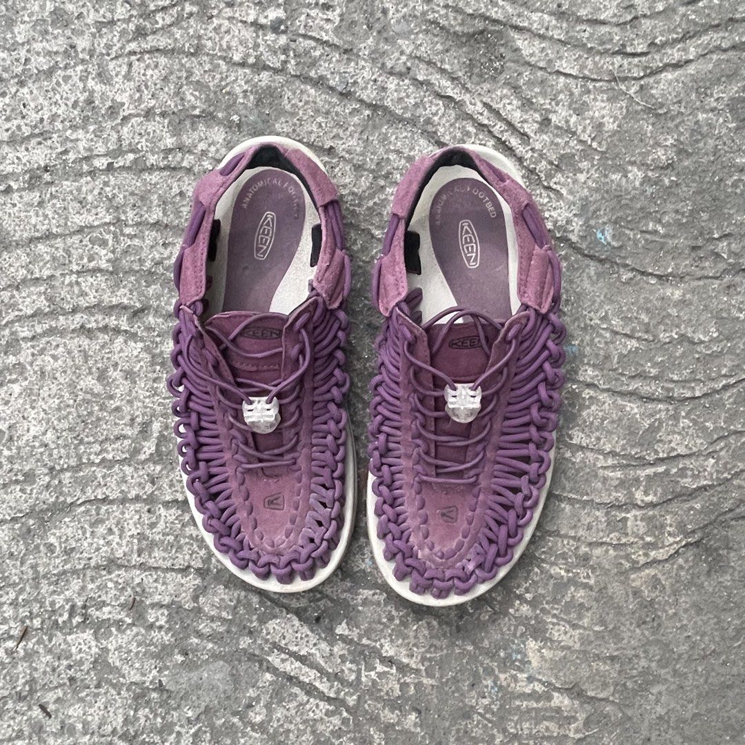 Keen Uneek Purple (Category: Sneakers) located in Malabon City. Submitted by coponxel (Listing ID 1470646925, Image 1). Description: Keen Uneek Purple Size 8.5 Womens 2000.