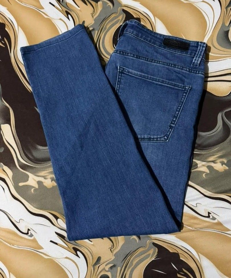 Kenneth Cole Jeans For Men (Category: Jeans) located in Quezon City. Submitted by bukodtangi.ph_ (Listing ID 1470652124, Image 3). Description: Kenneth cole Jeans for men Like New, regular fit, stretchable (Very Good Condition) Size: (33x32W, 39L) Price: 699 pesos nego for sure buyers! offer up Can Ship Nationwide via Jnt Express, lalamove around metro manila Willing to do Meetups locally! (around Tomas Morato only) Will Send more pictures upon r