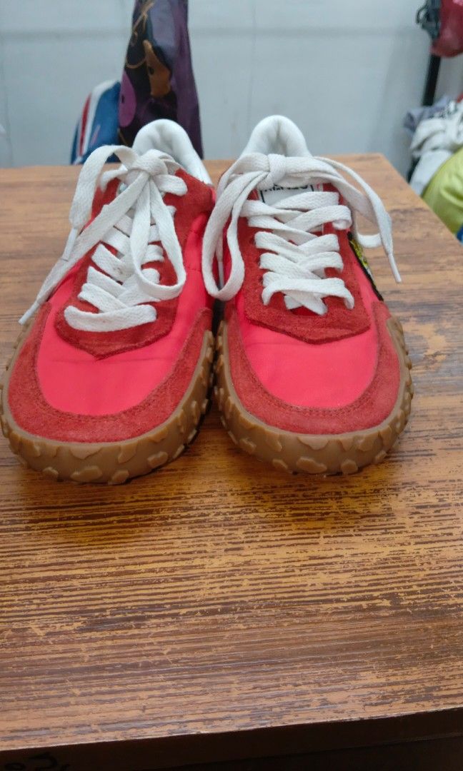 Kenzo Move Sneakers (Category: Sneakers) located in Zamboanga. Submitted by nurjim_hajim (Listing ID 1470634686, Image 3). Description: As New No issue size 38.