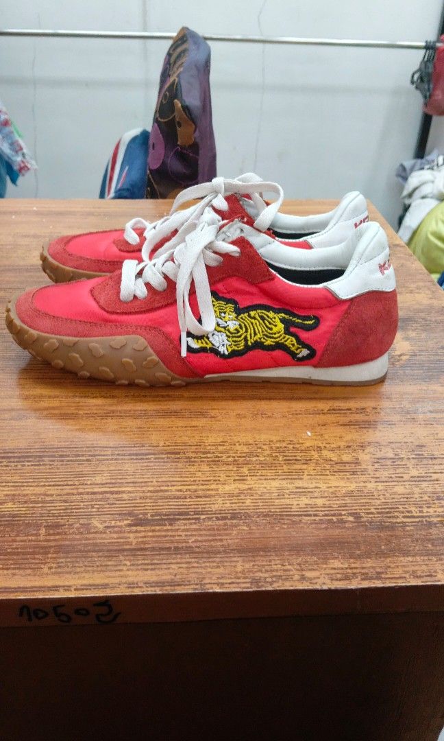 Kenzo Move Sneakers (Category: Sneakers) located in Zamboanga. Submitted by nurjim_hajim (Listing ID 1470634686, Image 1). Description: As New No issue size 38.