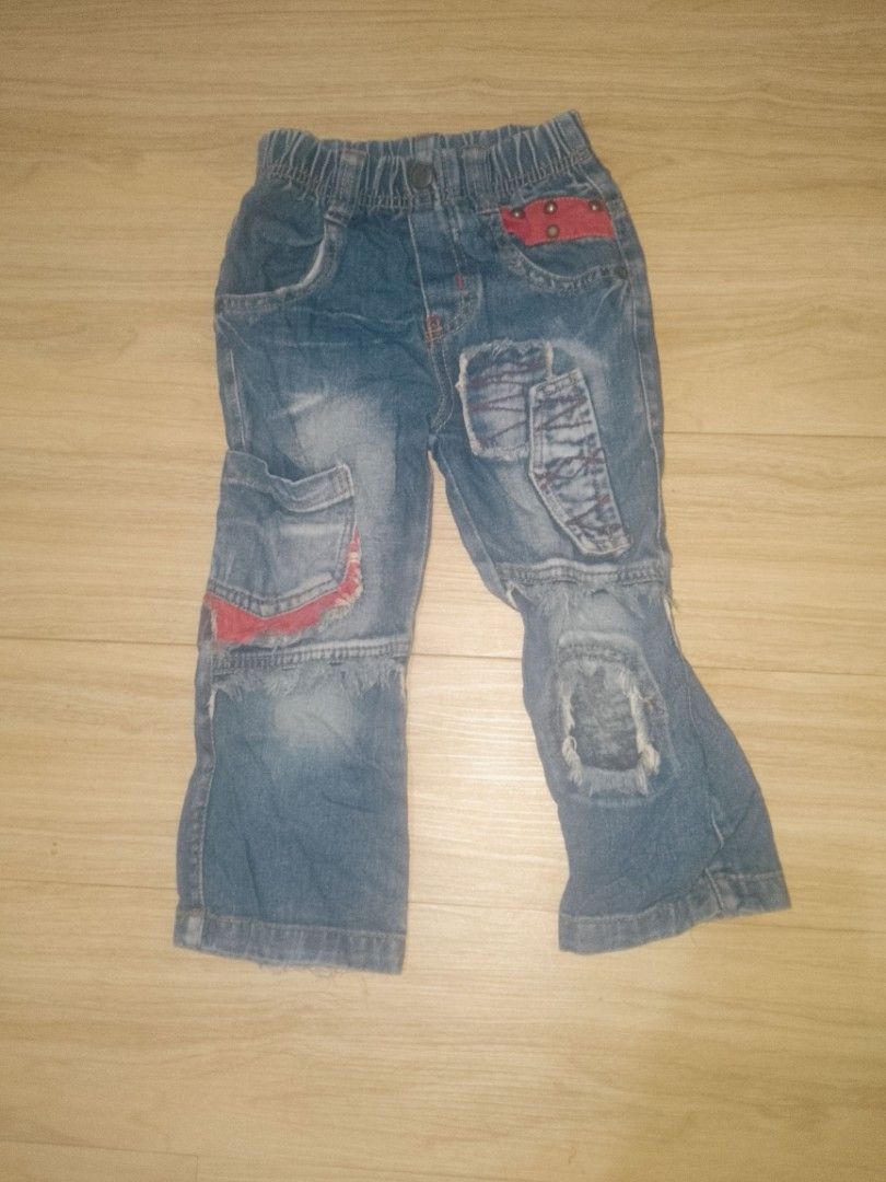 Kids jeans bundle assorted denim pants (Category: Babies & Kids Fashion) located in Naga. Submitted by francethriftee3 (Listing ID 1470559500, Image 2). Description: Location: Camarines Sur, Bicol Bundle of kids denim pants and jeans. Various styles included, like cargo pockets, embroidered apple graphics, and distressed patches. Elastic waistbands for easy changing and comfortable everyday wear. Fits toddlers and young children well. Great every