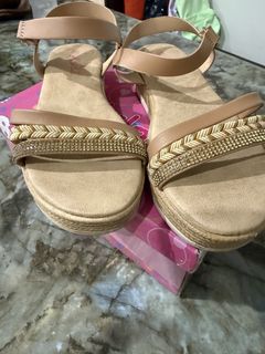 (Category: ) located in . Submitted by priyakaur (Listing ID 1470659501, Image 1). Description: .