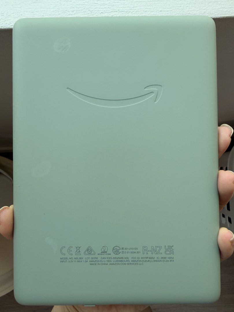 Kindle Paperwhite 5 (11th Generation) (Category: E-Readers) located in Taguig. Submitted by tps03 (Listing ID 1470591913, Image 2). Description: Agave Green No ads Comes with: Clear case with magnet Kindle holder Kindle/Book pouch Flower stickers (if you want them) Small marks on back from adhesive dots (as seen on photo) Works well. No issues. Pick up c/o buyer from BGC .