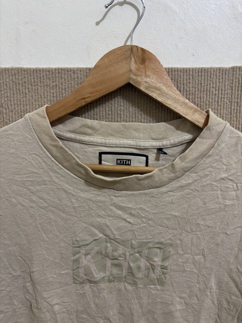 Kith (Category: Tshirts & Polo Shirts ) located in San Fernando. Submitted by jyyyshytt (Listing ID 1470684269, Image 3). Description: Excellent condition Need wash Color rate:9.5/10 Dimensions:W21 L26.