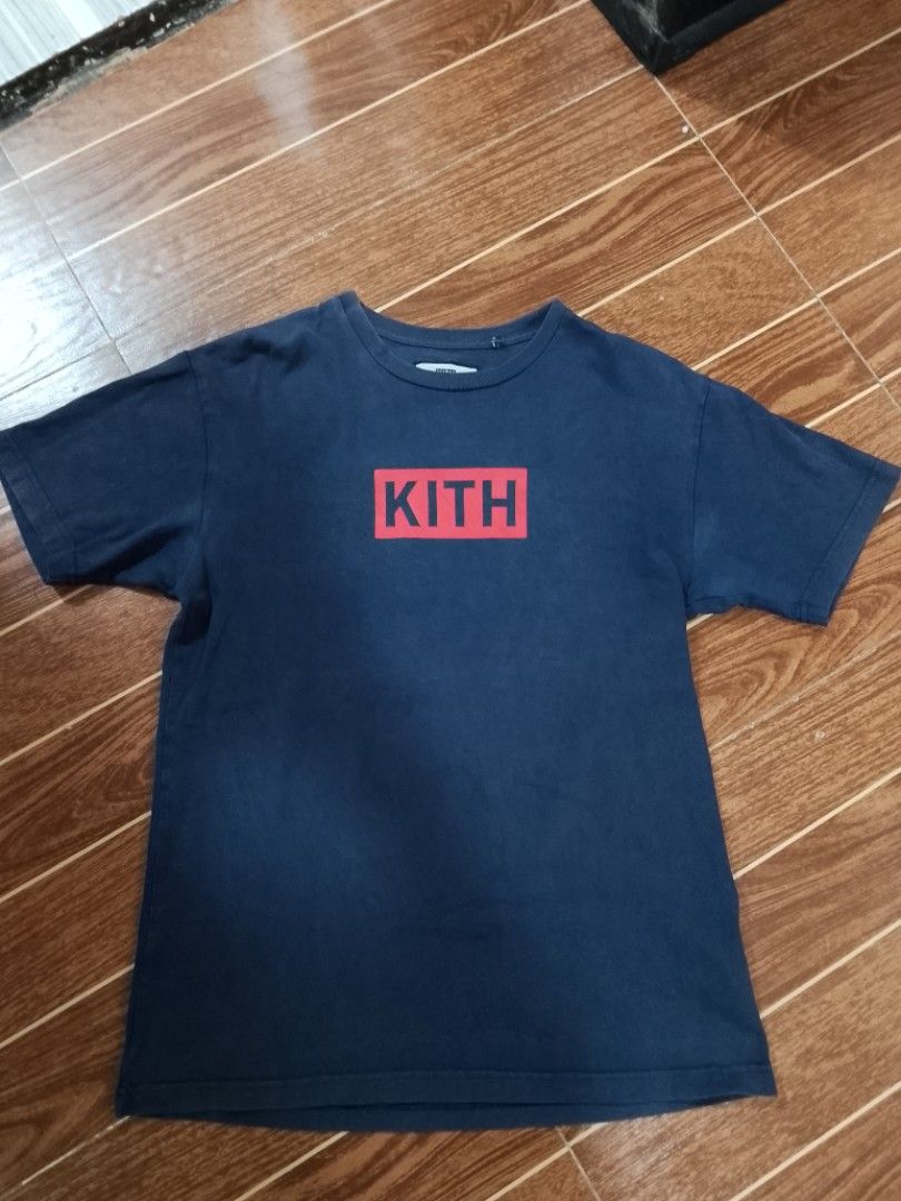 Kith basi mid logo (Category: Tshirts & Polo Shirts ) located in San Jose del Monte. Submitted by sellibay (Listing ID 1470662592, Image 1). Description: dimes: W21 * L28 issue: medyo fade ung sa likod ng neck.