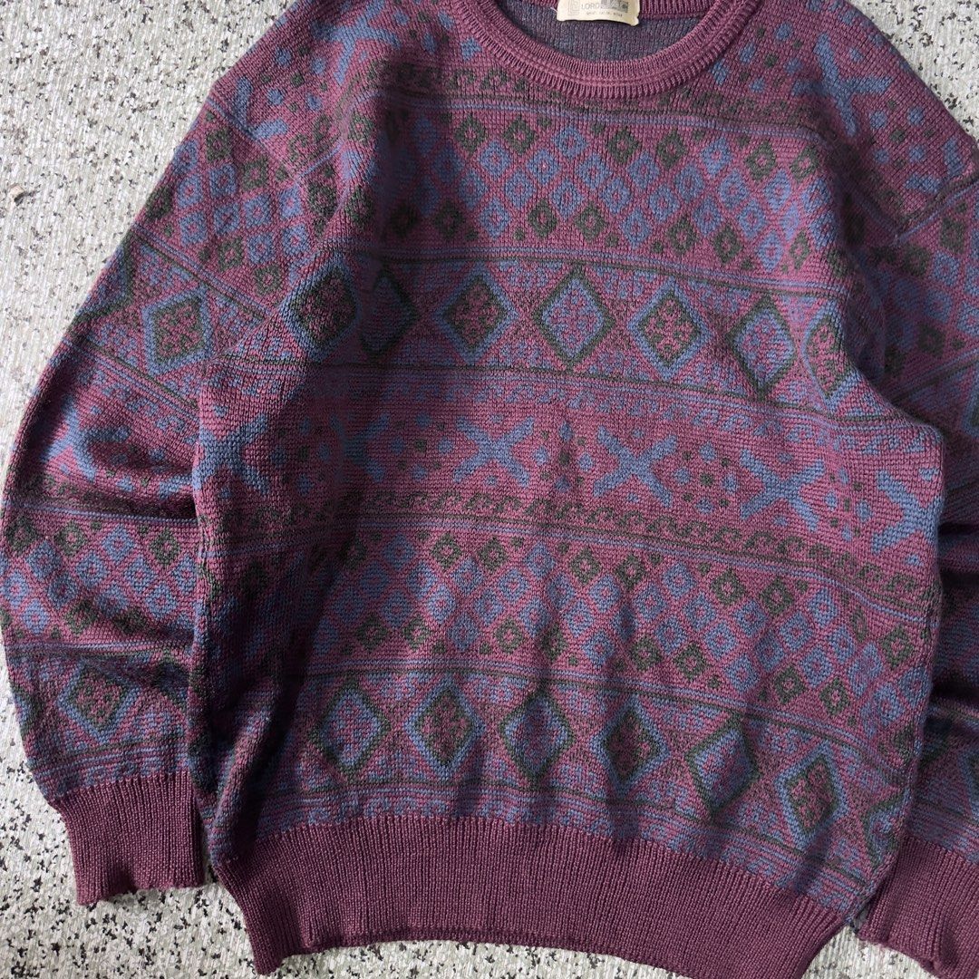knited sweater (Category: Coats, Jackets and Outerwear) located in Baguio. Submitted by secondoption.ph (Listing ID 1470563042, Image 2). Description: Fitting medium-large Length 26 Width 22.5.